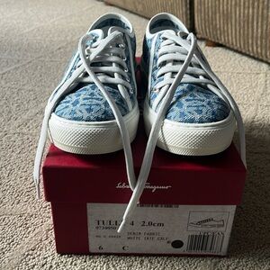 Salvatore Ferragamo Tully 4 sneakers size 6
Brand new. Never worn.